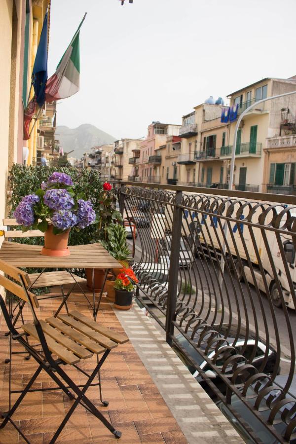Casa Vacanze Dei Corsari Villa Palermo Luaran gambar